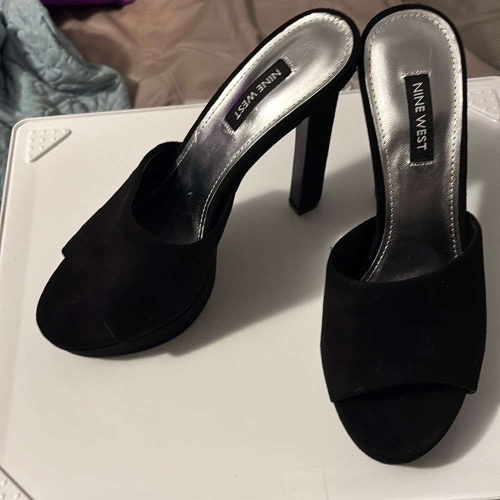 Nine West Black Textured Sole Heels